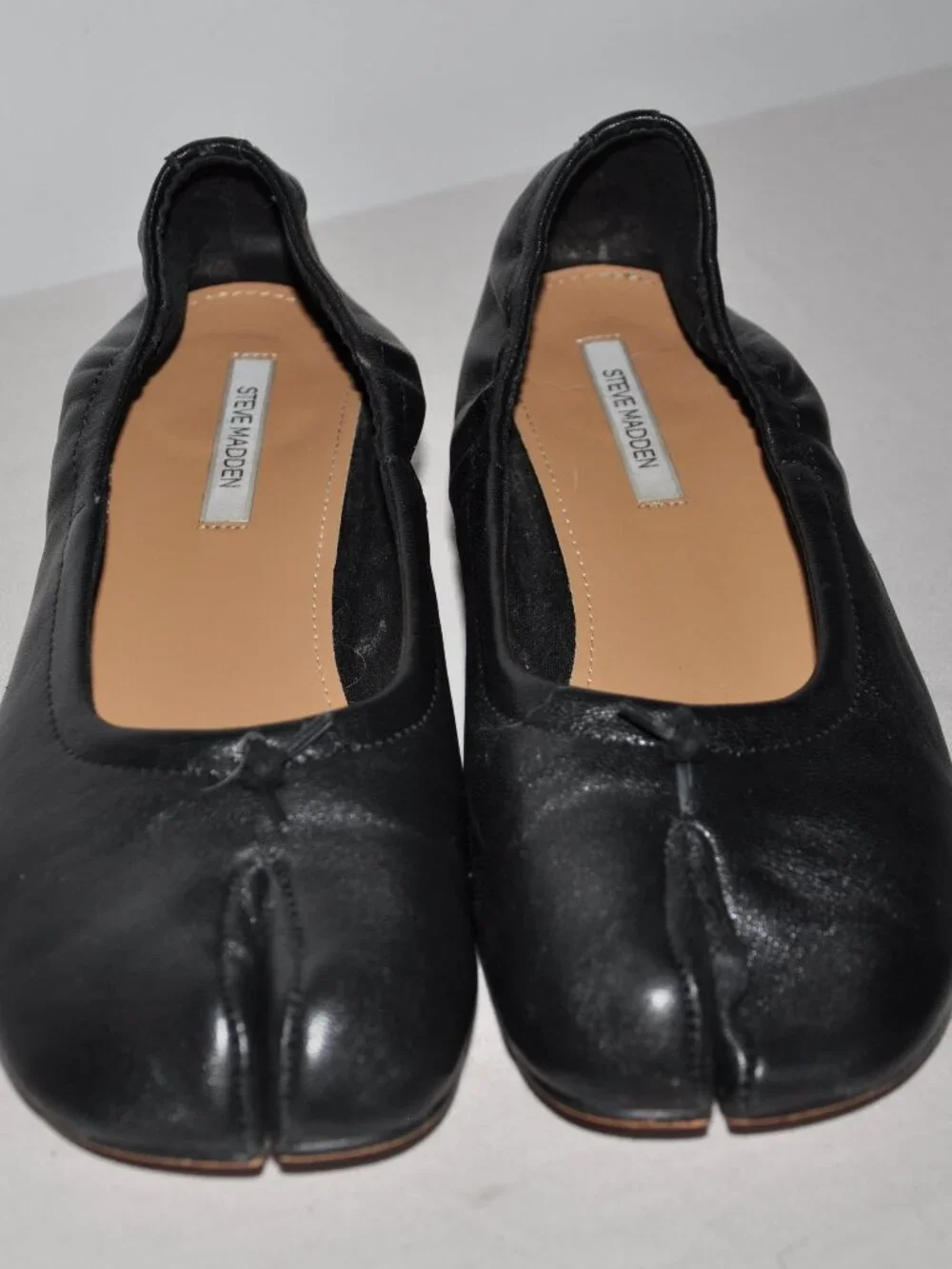 CYRA BLACK LEATHER split-toe